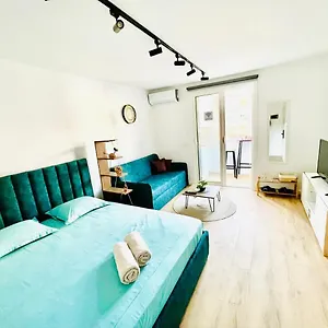 Appartement 1,, Tirana